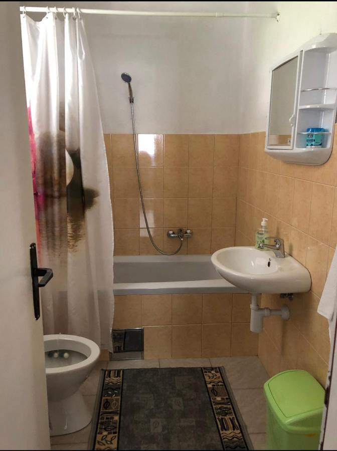 Apartman Jezerce 71 Appartement Buitenkant foto