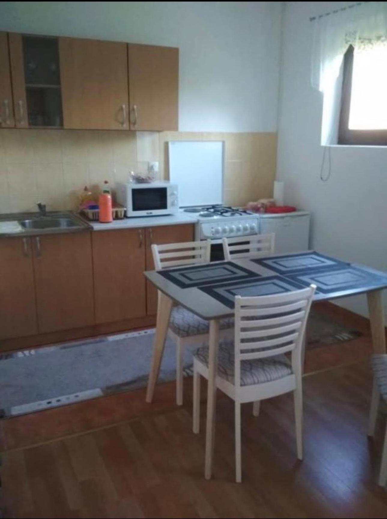 Apartman Jezerce 71 Appartement Buitenkant foto