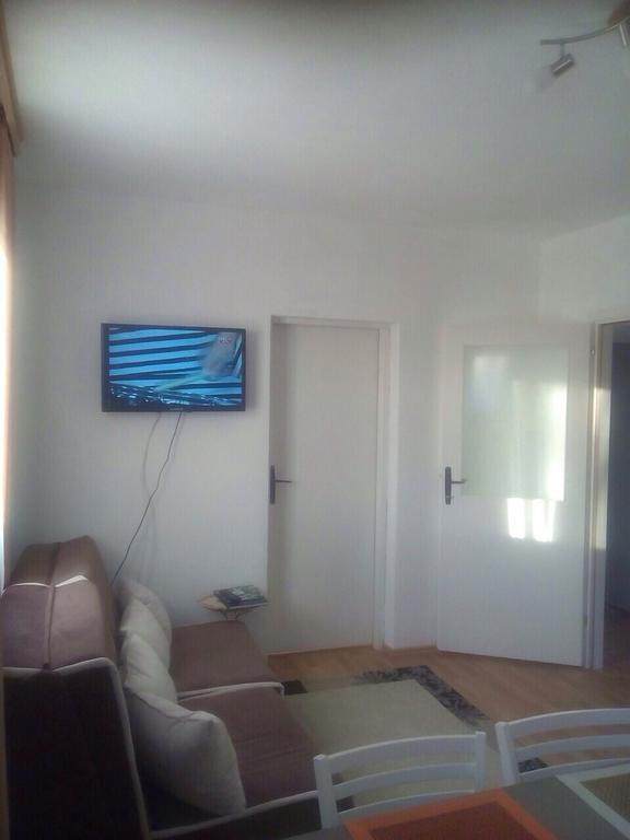 Apartman Jezerce 71 Appartement Buitenkant foto