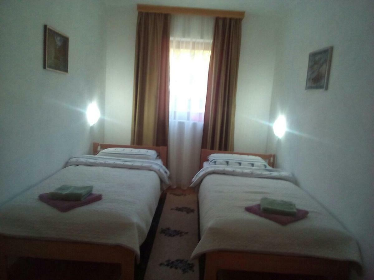 Apartman Jezerce 71 Appartement Buitenkant foto